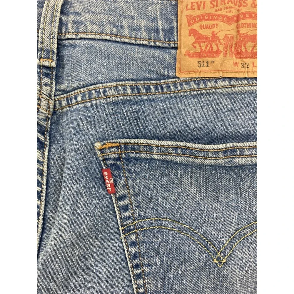 Levis Jeans Mens 32x32 Blue Denim Slim Straight Mid Rise Medium Wash Stretch 511